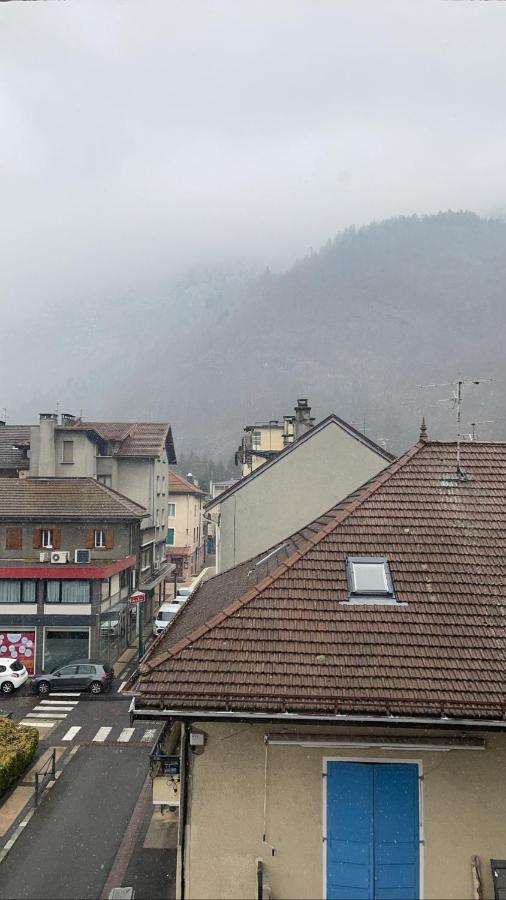 Appartement Entre Geneve Et Chamonix Au Pied Des Montagnes Cluses Zewnętrze zdjęcie